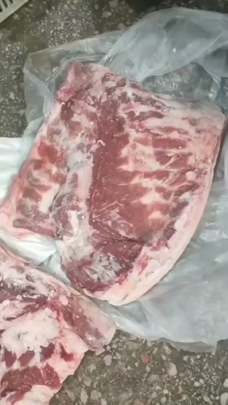 出售:二级带皮五花抄码7吨新货