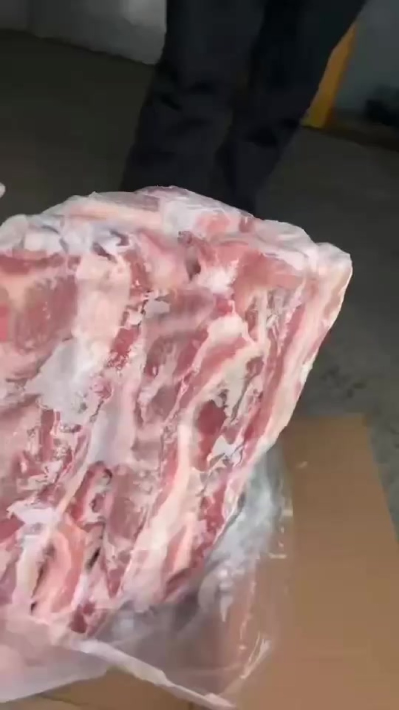 出售:带皮五花肉条，一车，新货